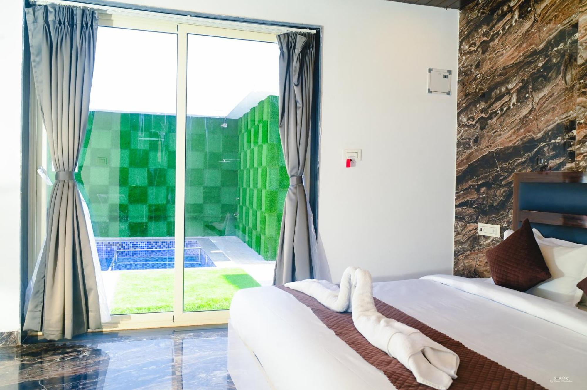 Morjim Beach Villa Bagian luar foto